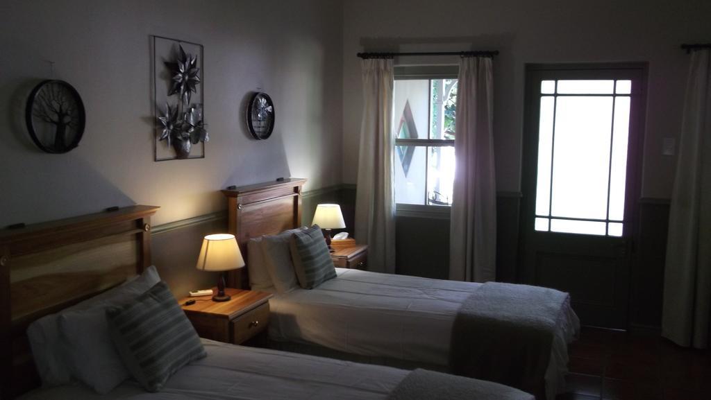 Lodge Housemartin & Self Catering