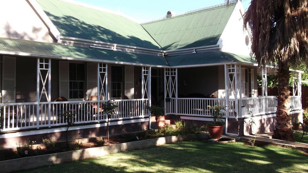 Lodge Housemartin & Self Catering *