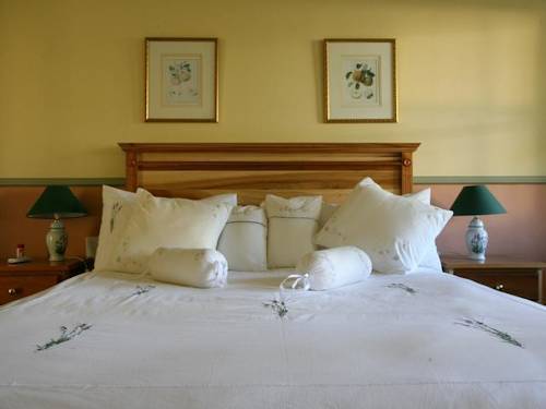 Housemartin & Self Catering *